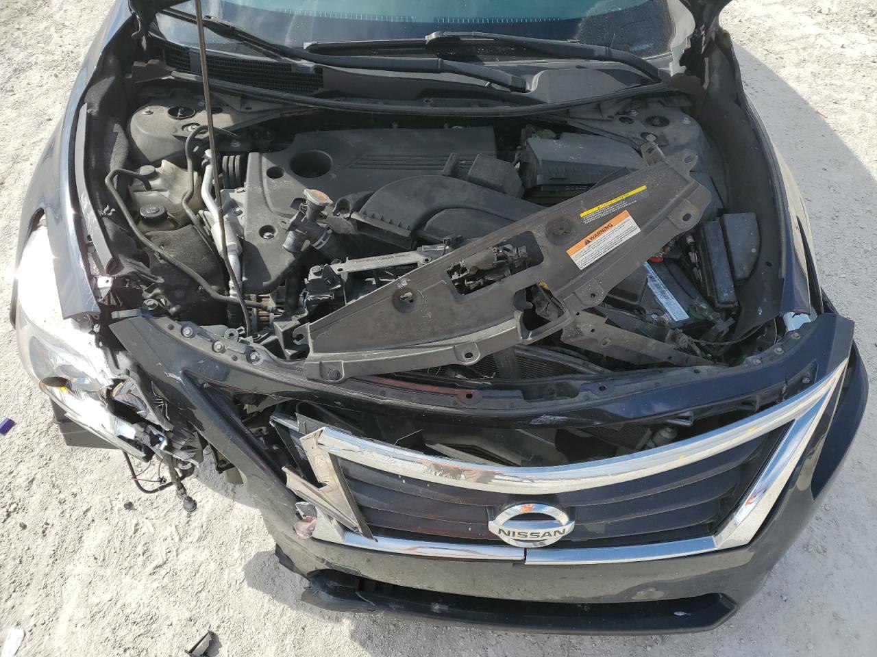 2015 Nissan Altima - Image 11