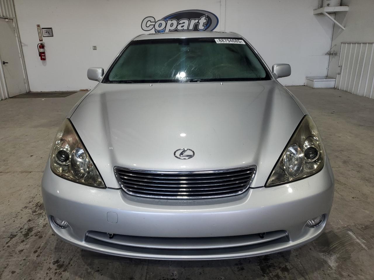 2005 Lexus ES - Image 5