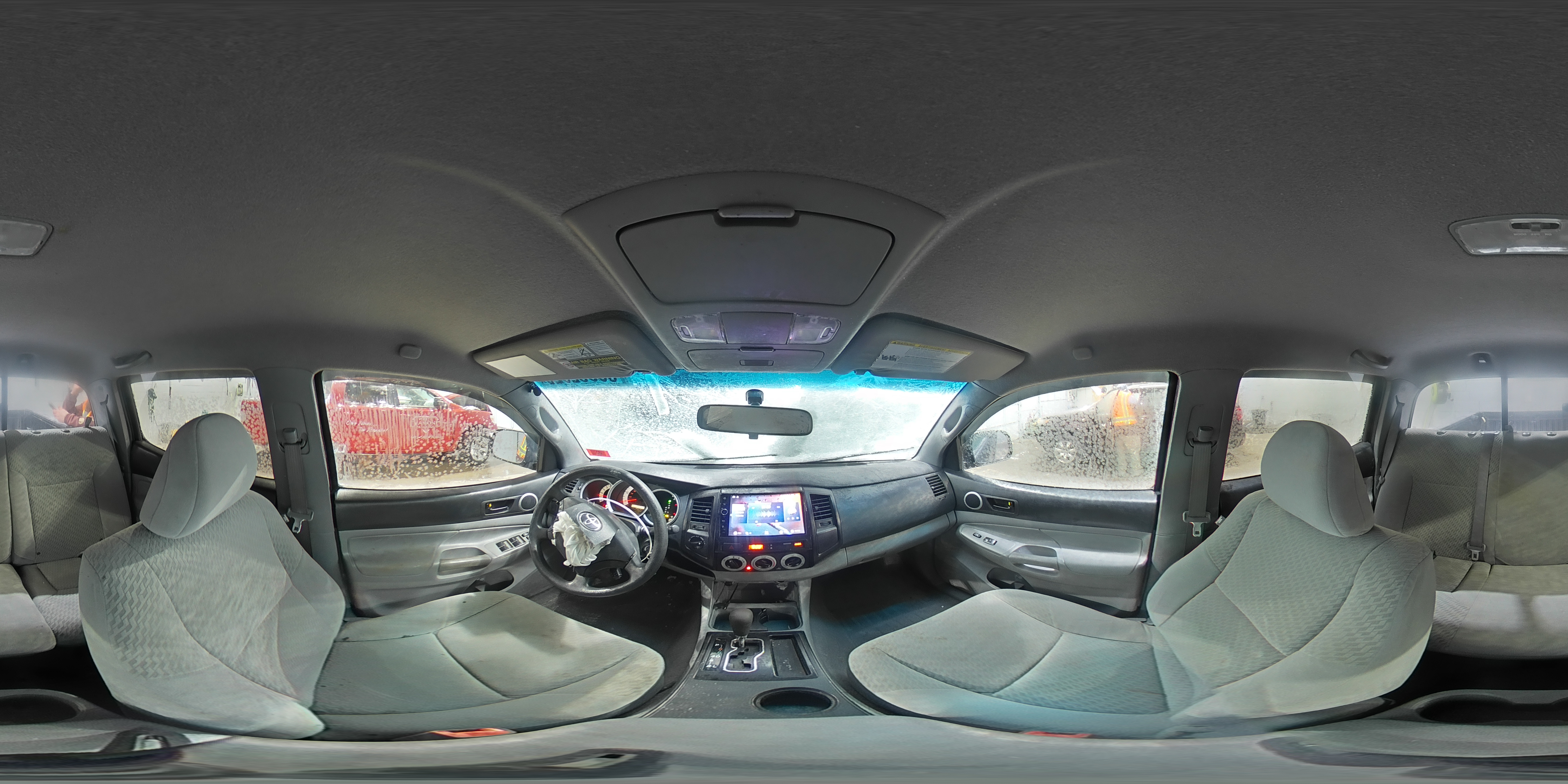 2011 Toyota Tacoma - Image 12