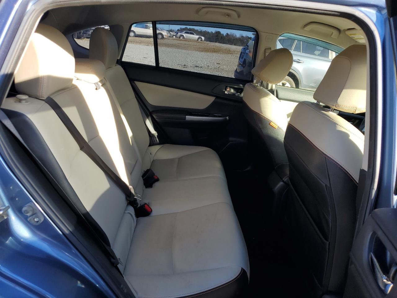 2016 Subaru XV - Image 10