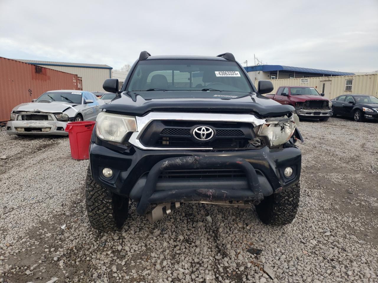 2014 Toyota Tacoma - Image 5