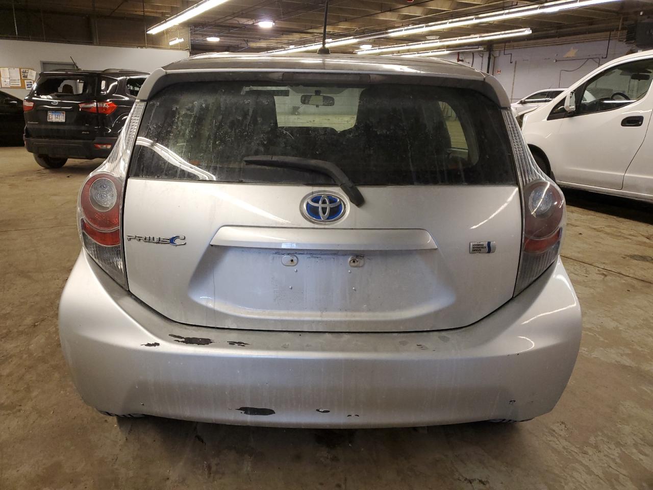 2012 Toyota Prius - Image 6