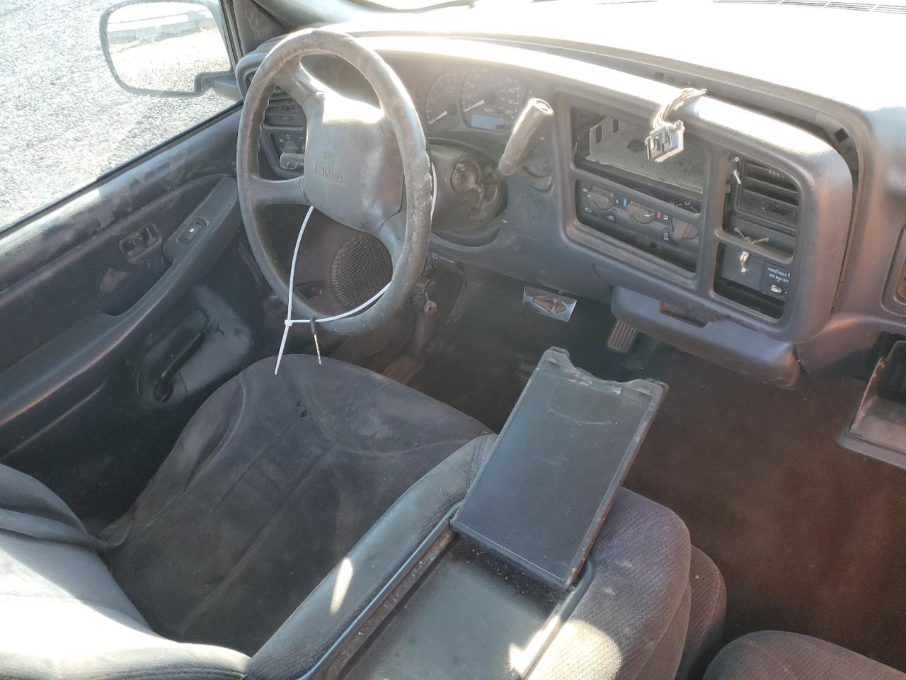 1999 GMC Sierra - Image 8