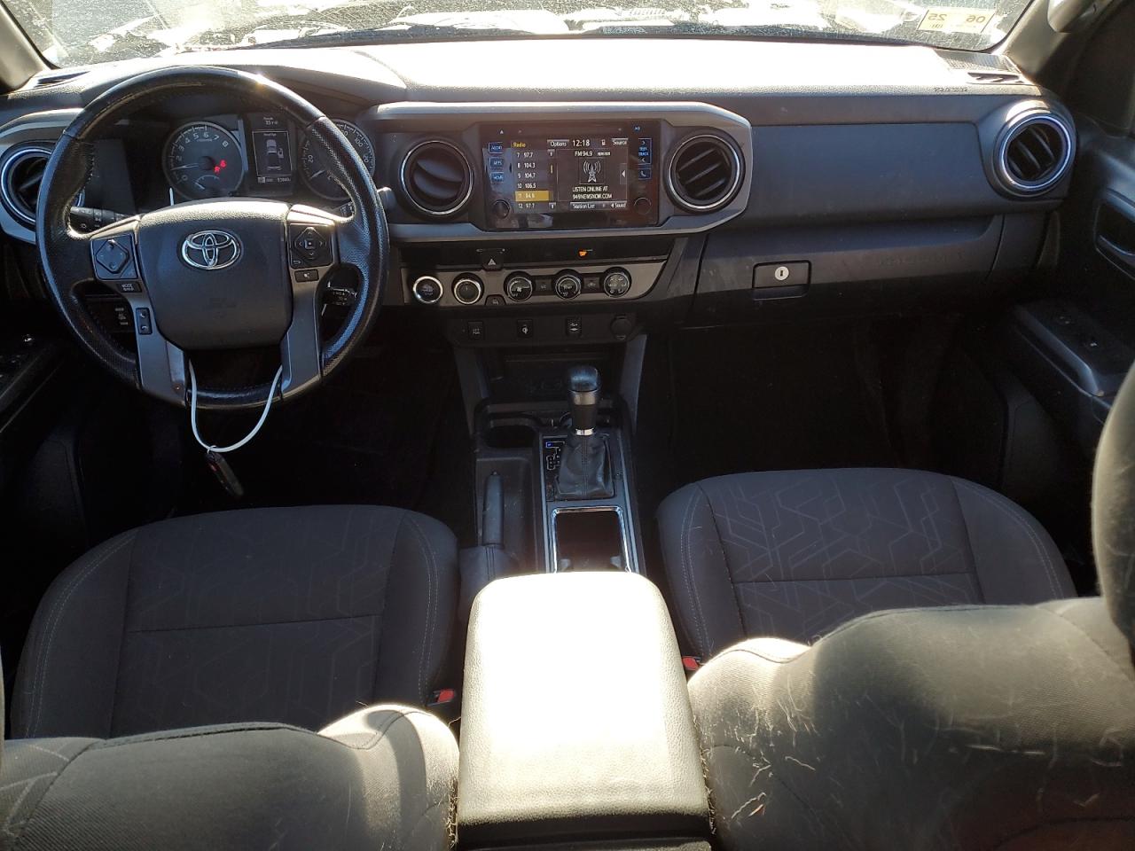 2016 Toyota Tacoma - Image 8