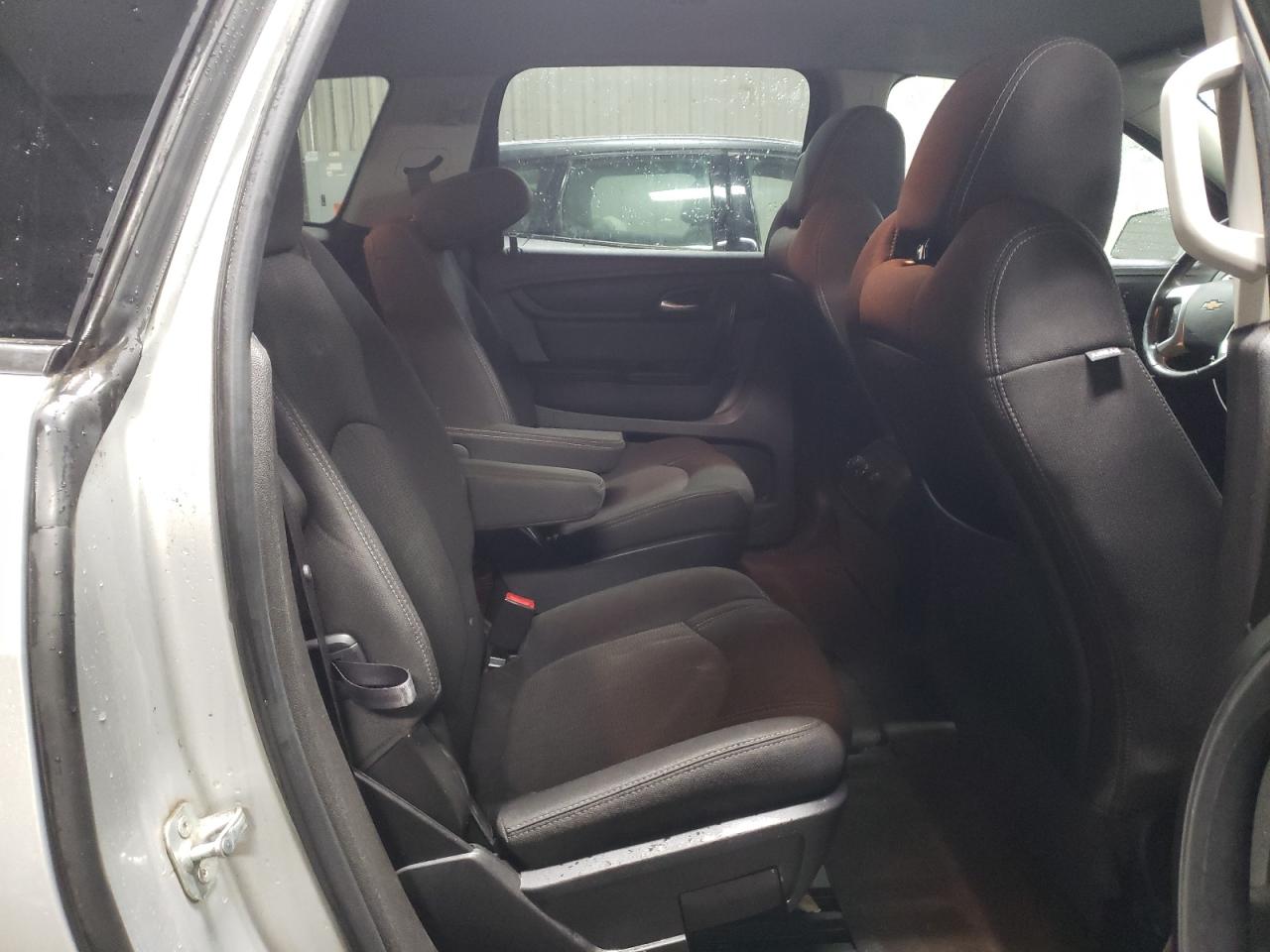 2016 Chevrolet Traverse - Image 10