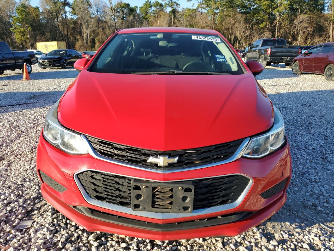 2018 Chevrolet Cruze - Image 5