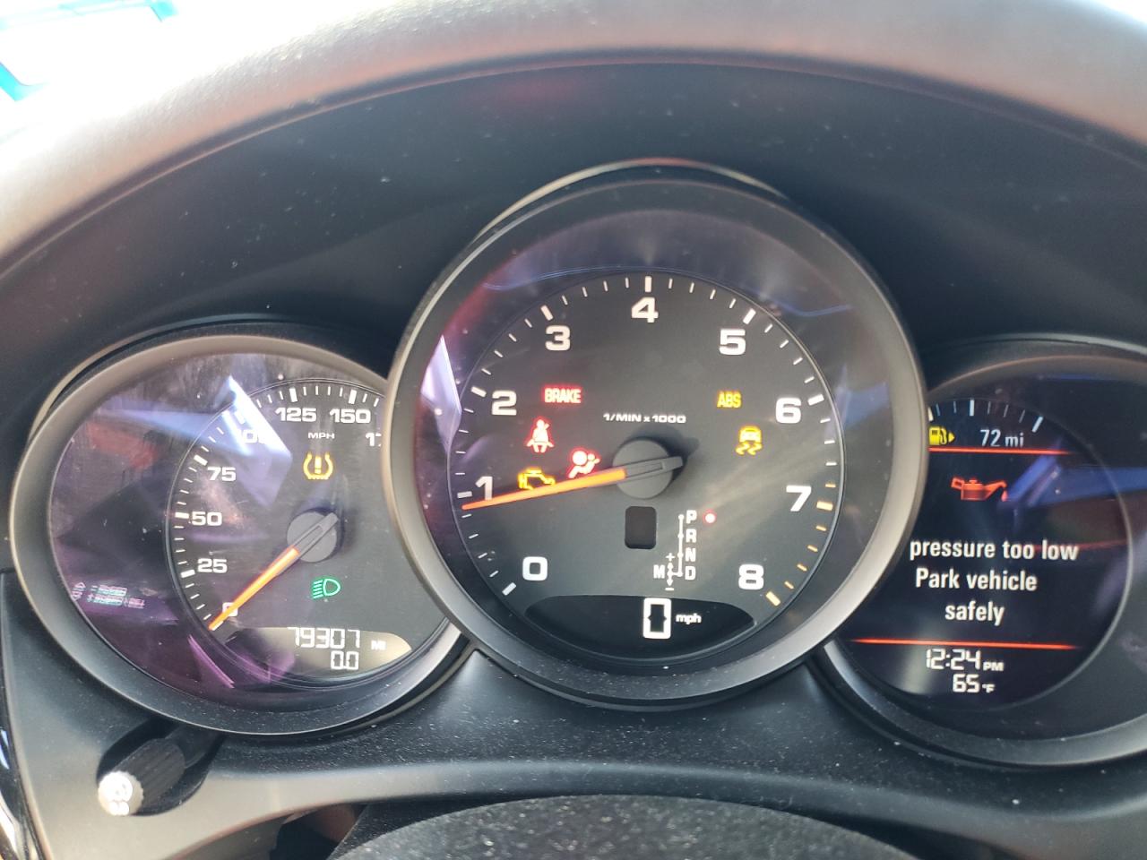 2020 Porsche Macan - Image 9