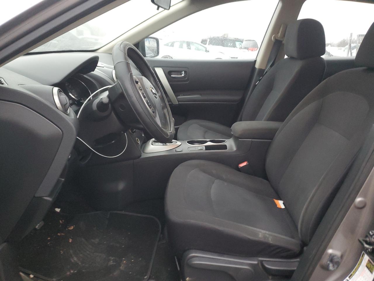 2015 Nissan Rogue - Image 7