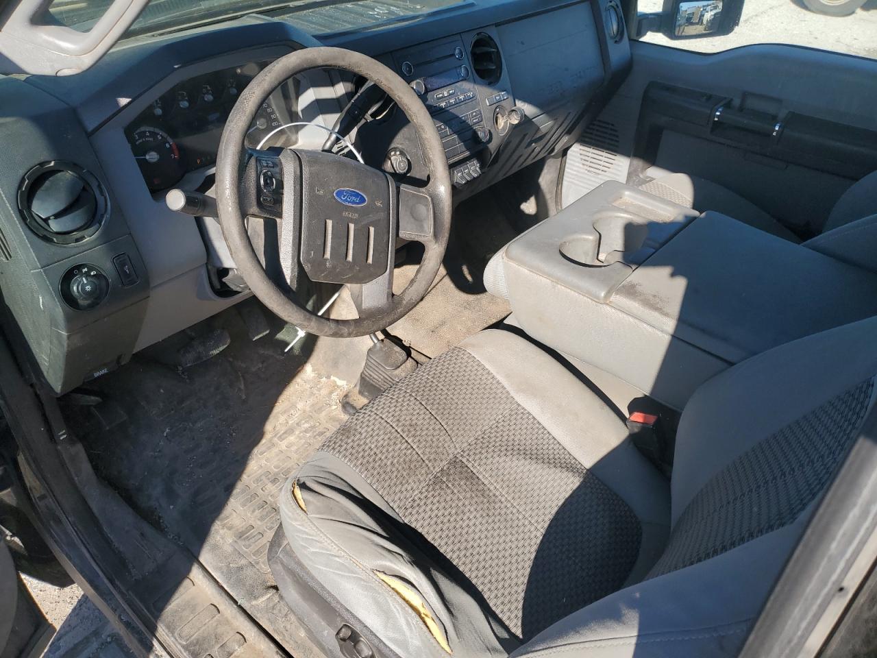 2014 Ford F350 - Image 8