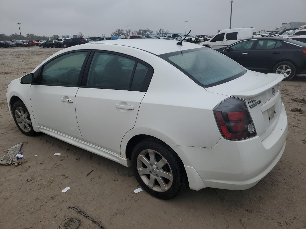 2012 Nissan Sentra - Image 2