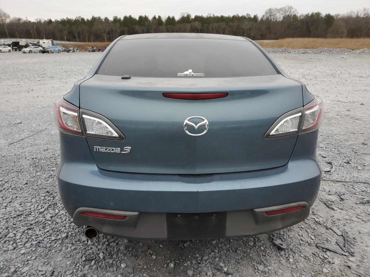 2011 Mazda 3 - Image 6