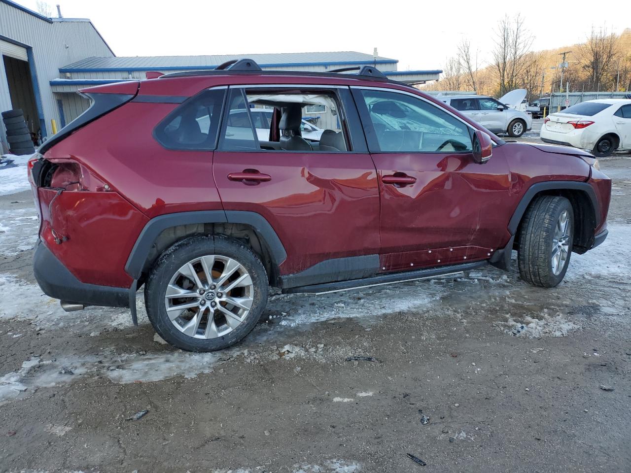 2019 Toyota RAV 4 - Image 3