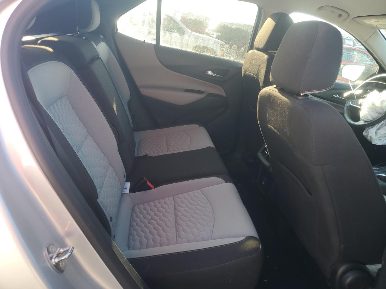 2020 Chevrolet Equinox - Image 10