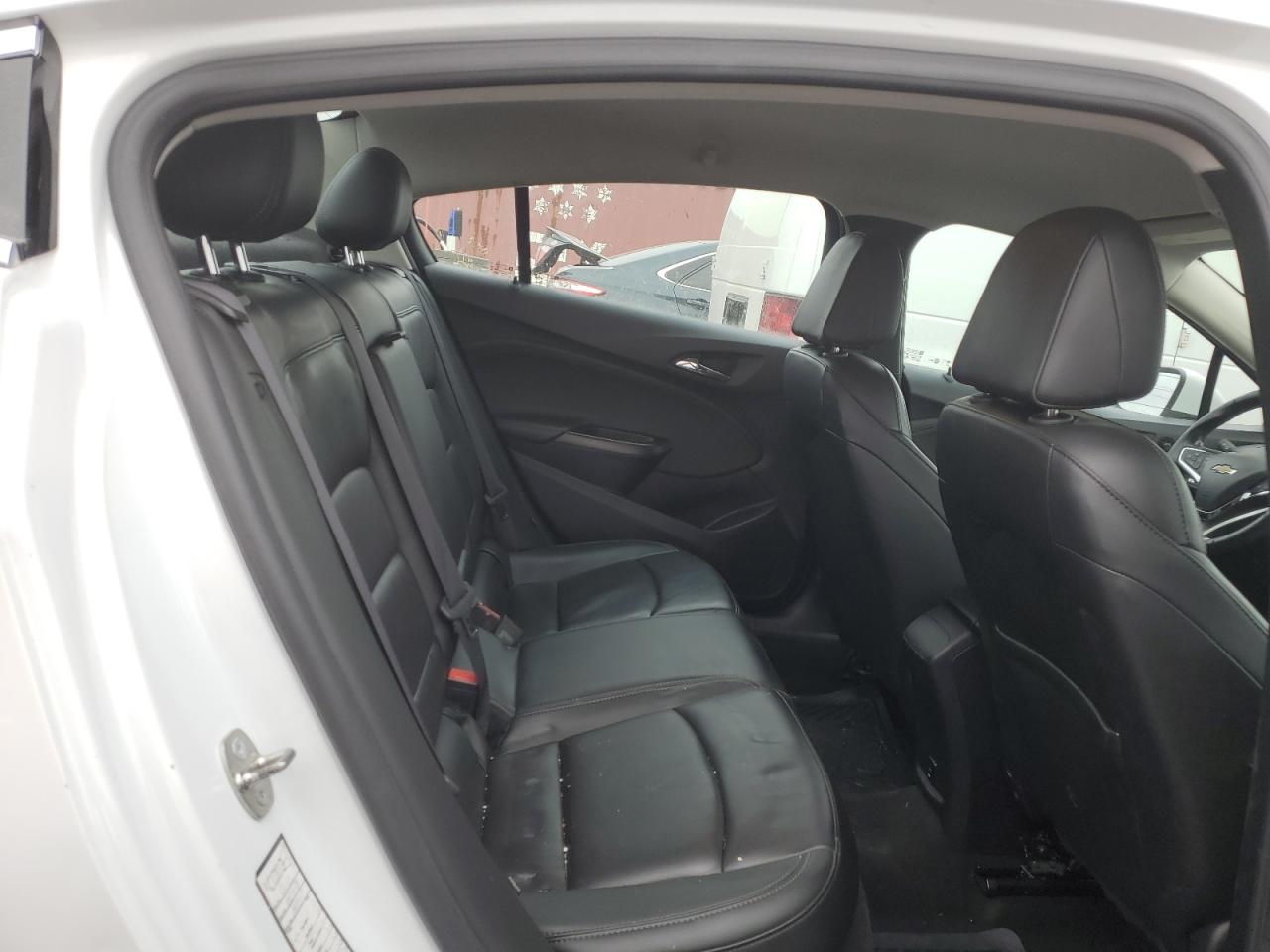 2017 Chevrolet Cruze - Image 10