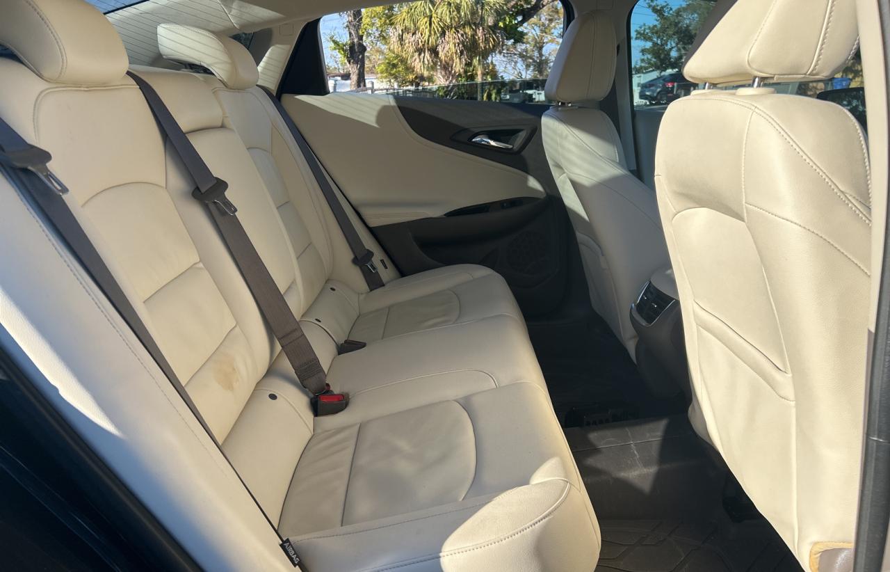 2022 Chevrolet Malibu - Image 6