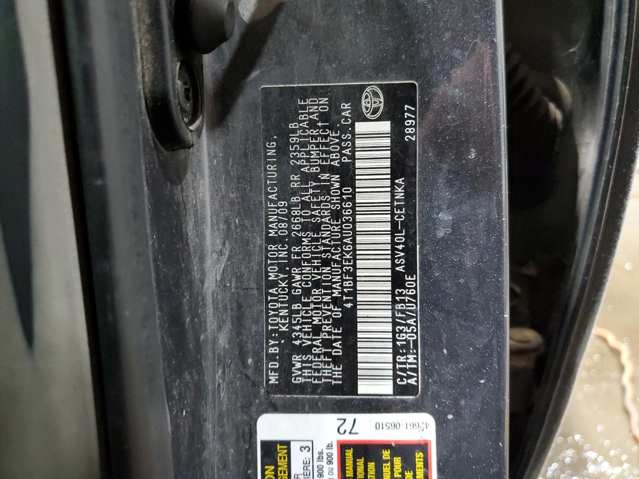 2010 Toyota Camry - Image 12