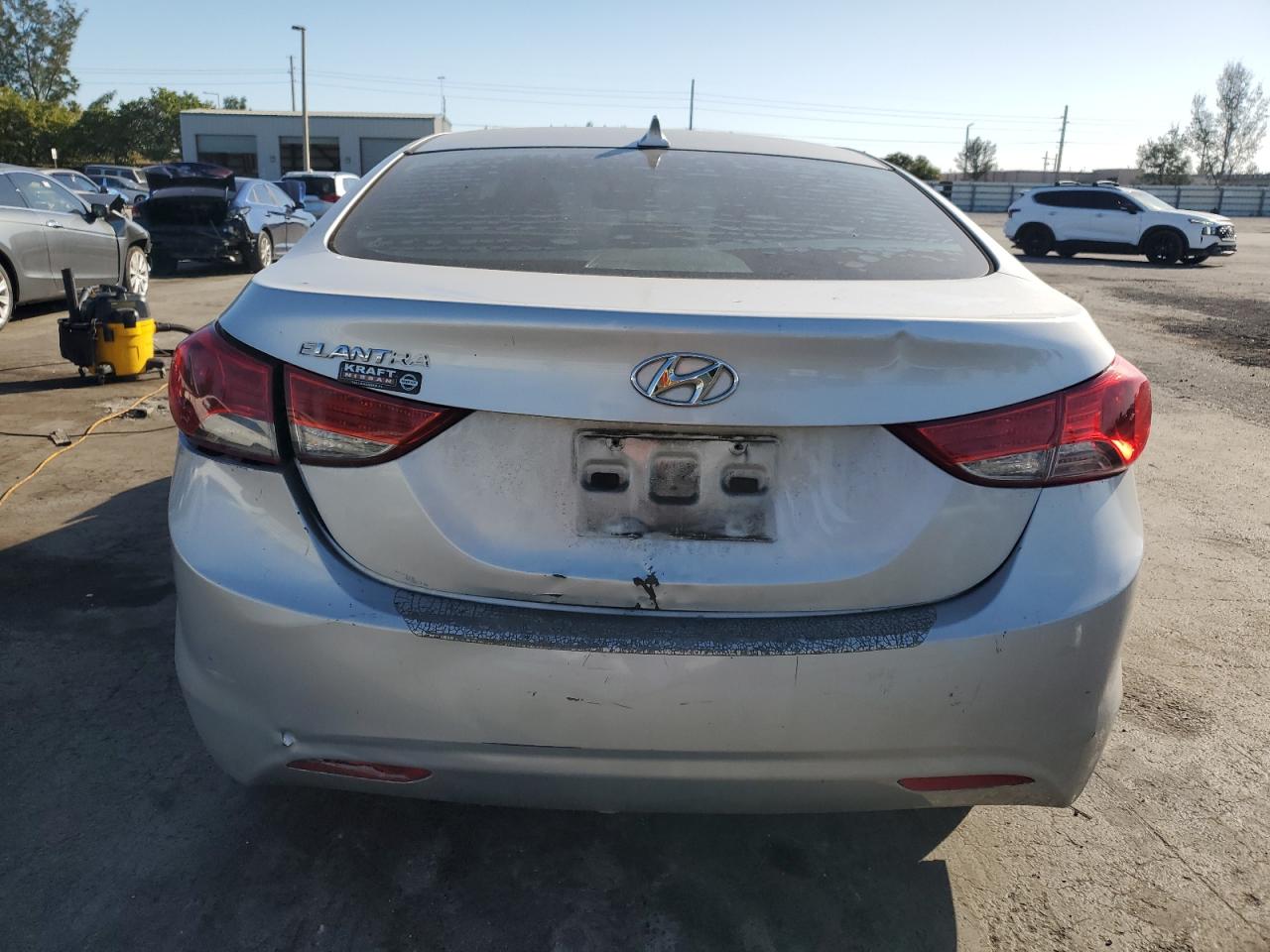 2012 Hyundai Elantra - Image 6