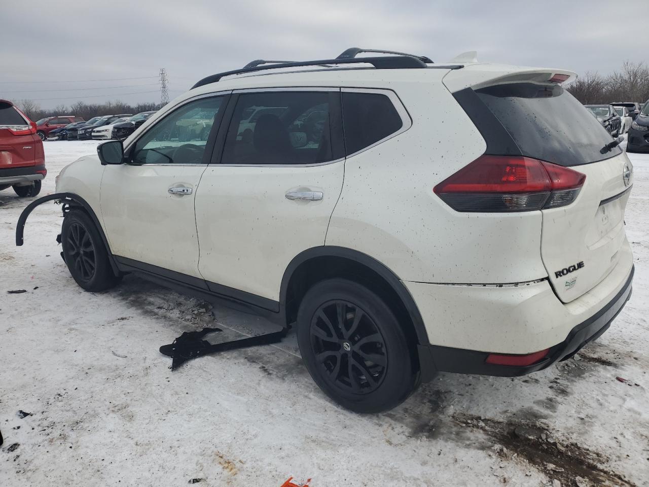 2018 Nissan Rogue - Image 2