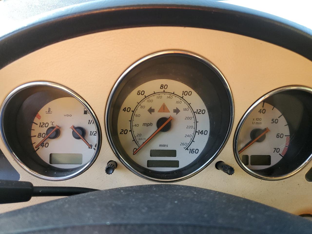 2001 Mercedes-Benz Slk 320 VIN: WDBKK65F11F205620 Lot: 88137335