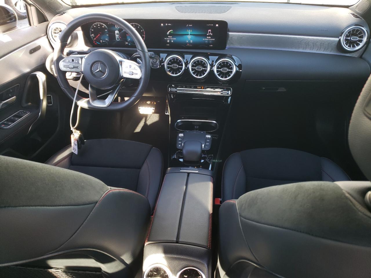2022 Mercedes-Benz A-klasse - Image 8