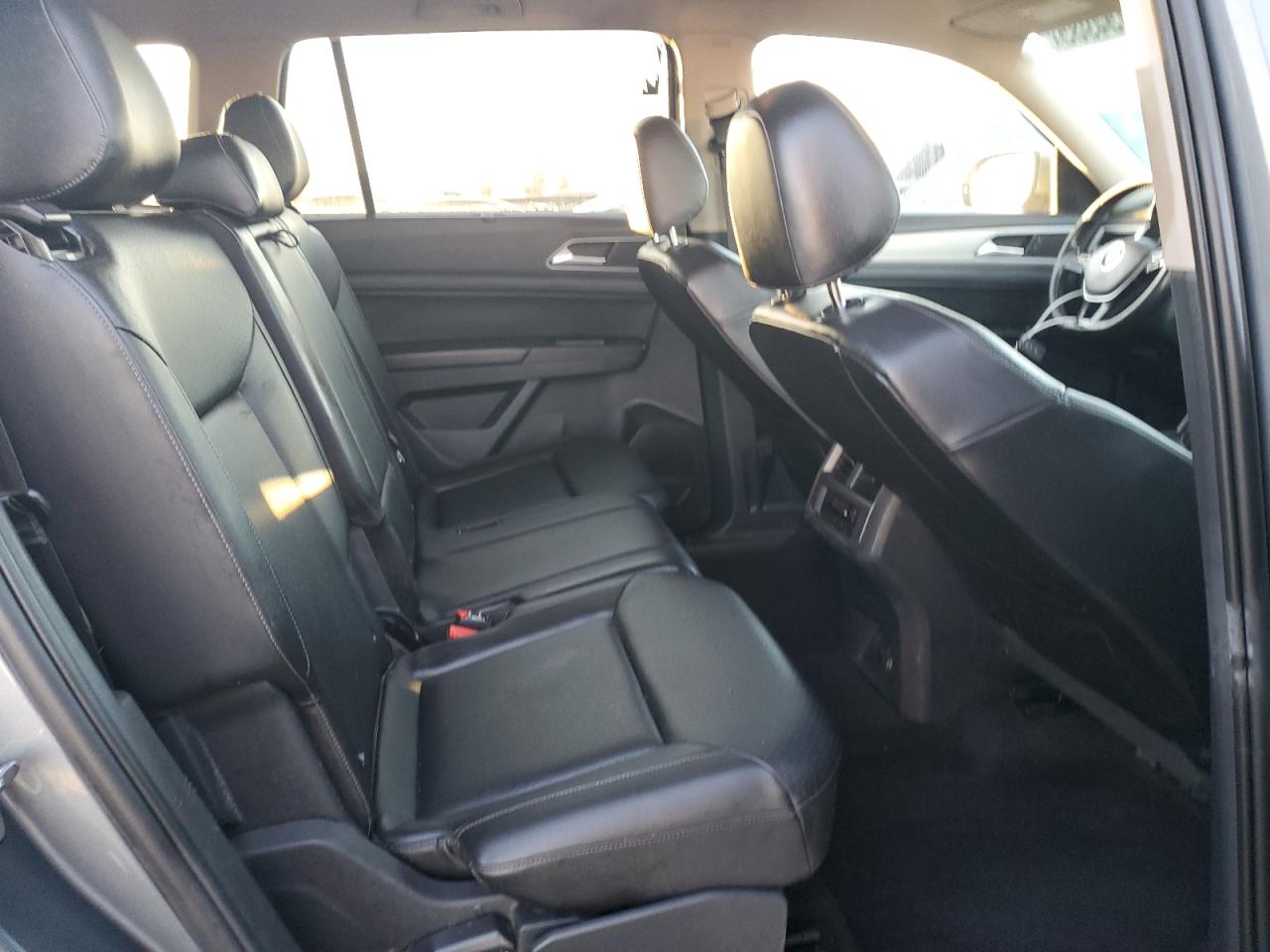 2018 Volkswagen Atlas - Image 11
