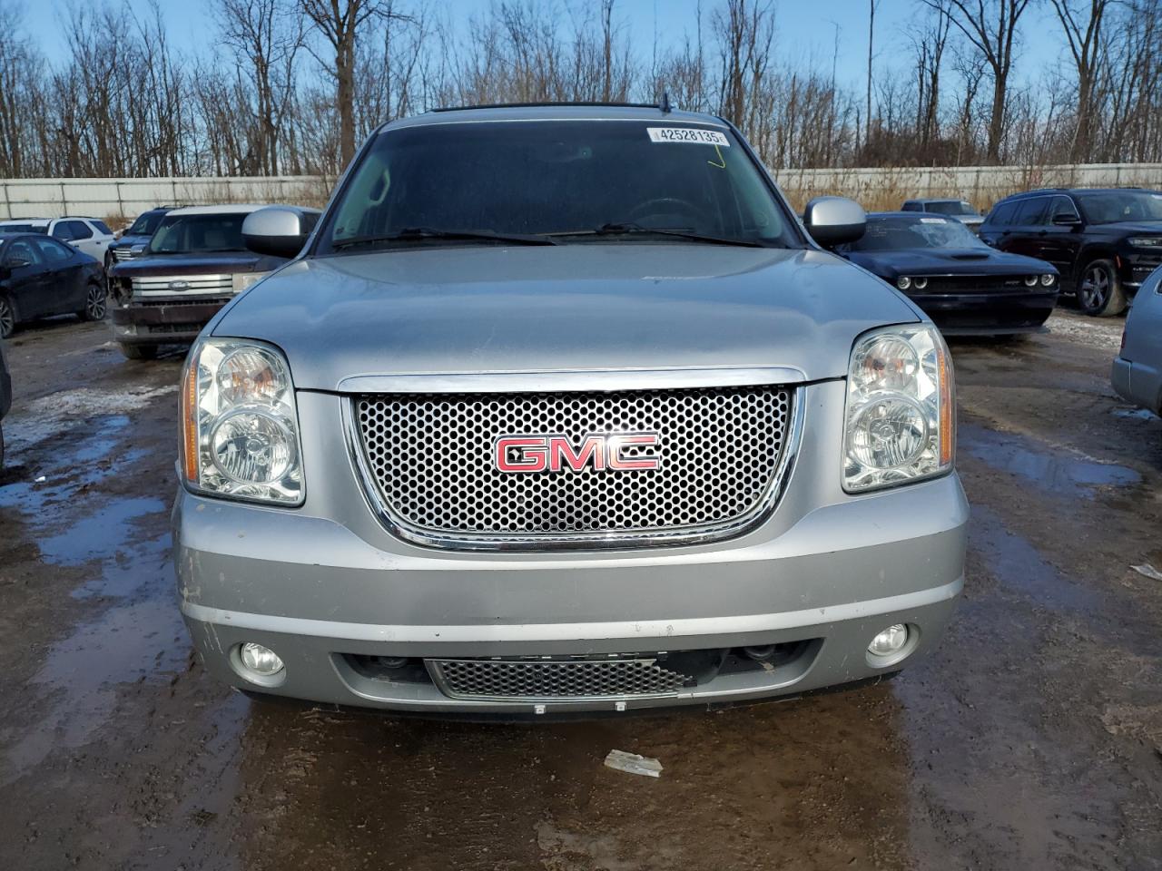 2013 GMC Yukon - Image 5