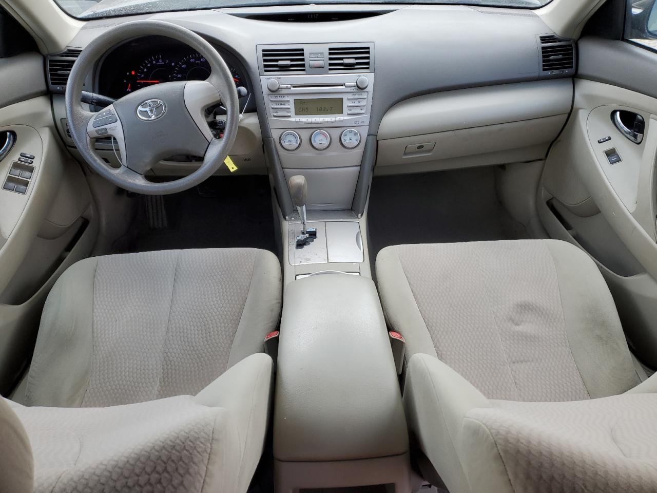 2011 Toyota Camry - Image 8
