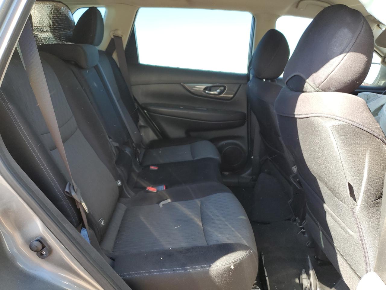 2017 Nissan Rogue - Image 11