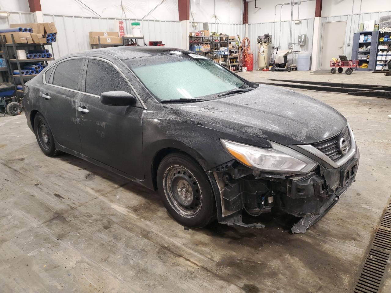 2017 Nissan Altima - Image 4