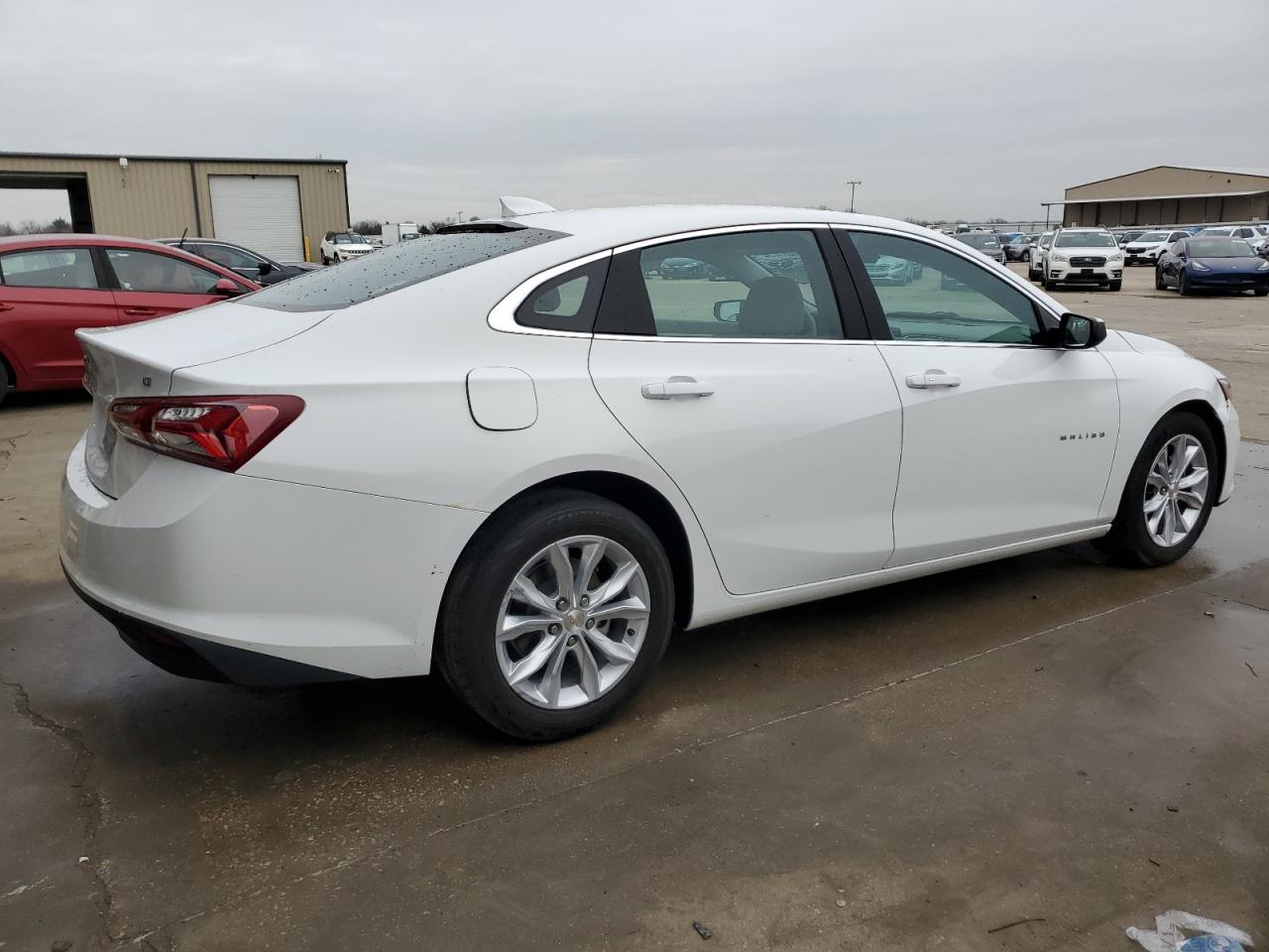2022 Chevrolet Malibu - Image 3