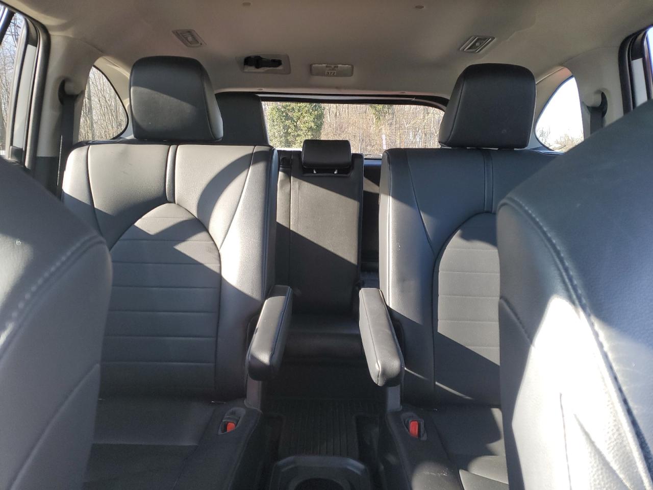 2021 Toyota Highlander - Image 10