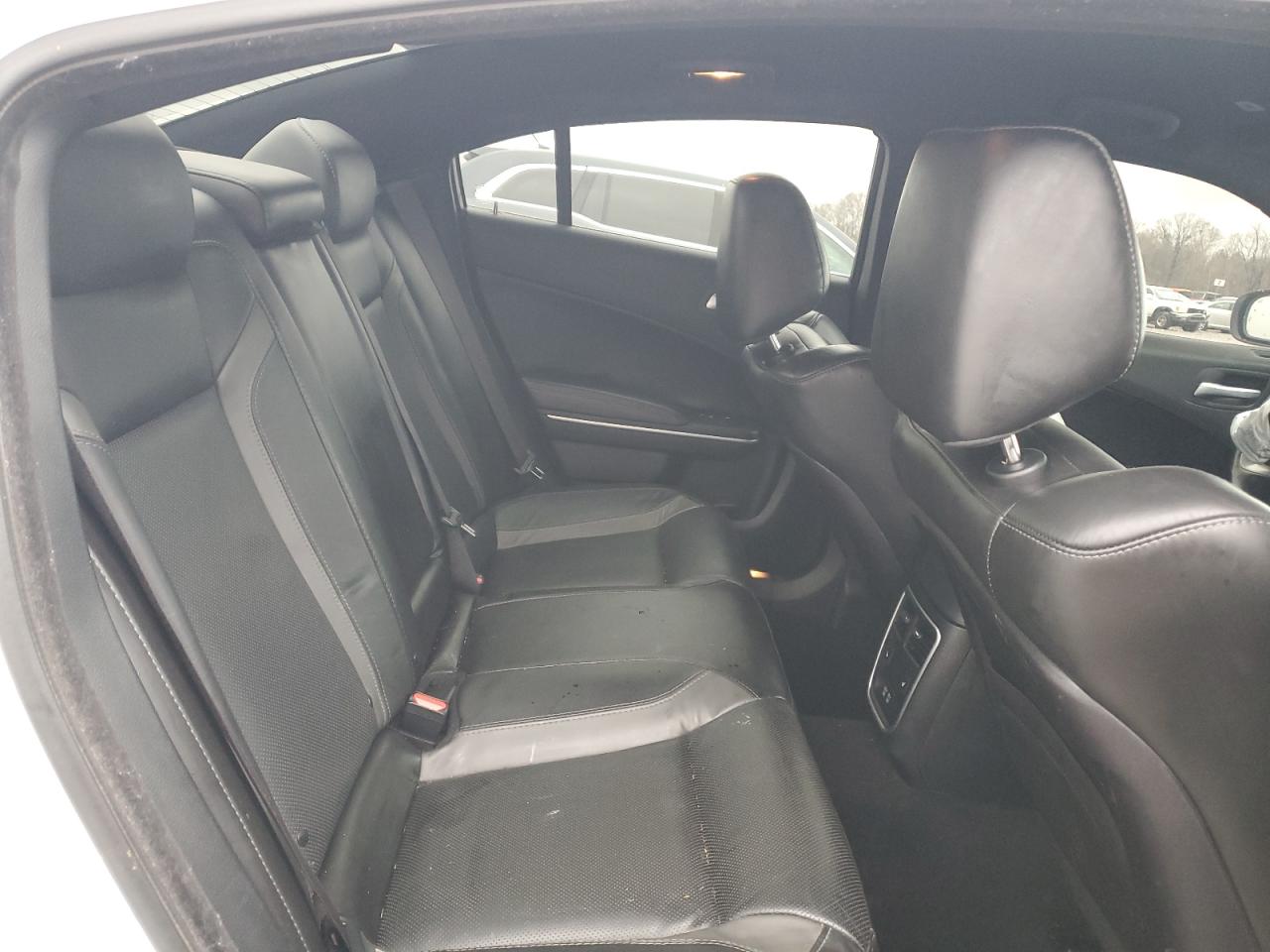 2019 Dodge Charger - Image 10