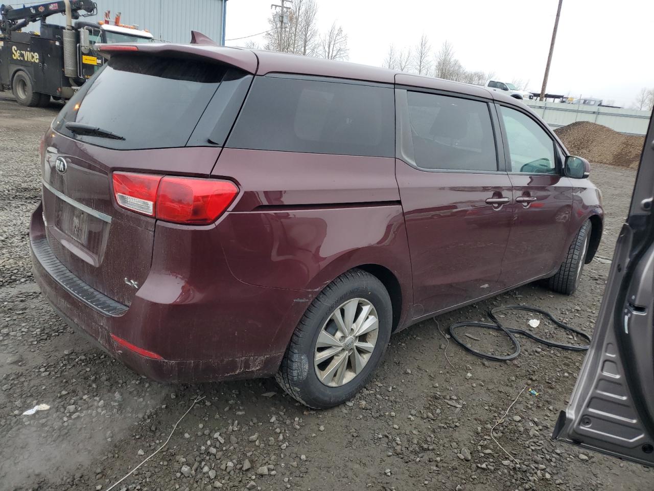 2017 Kia Sedona - Image 3