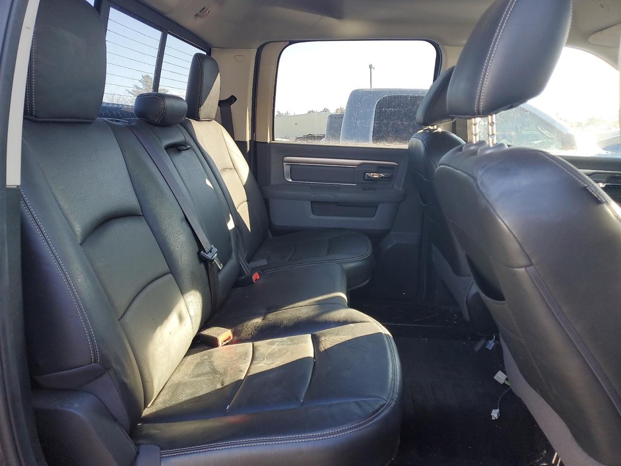 2017 RAM 1500 - Image 10