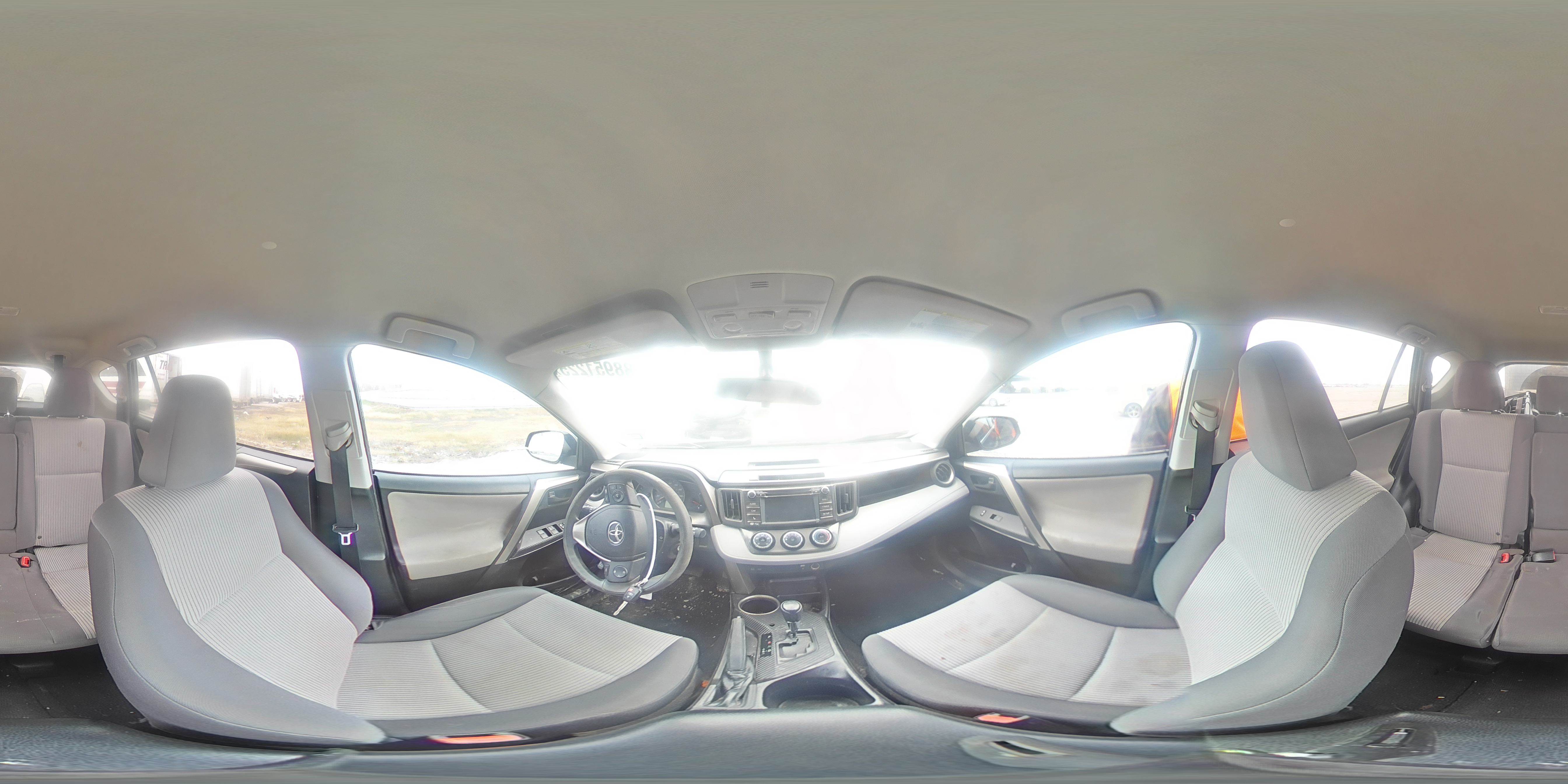 2015 Toyota RAV 4 - Image 13