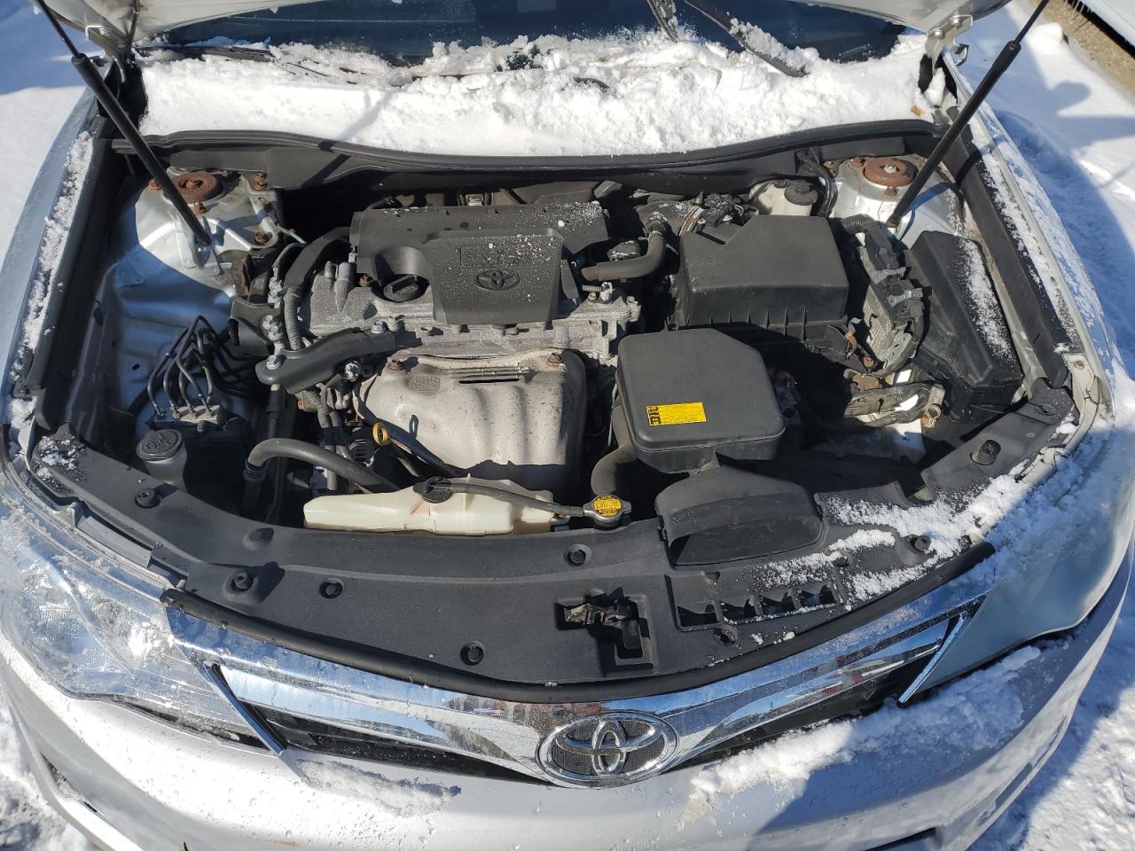 2013 Toyota Camry - Image 11