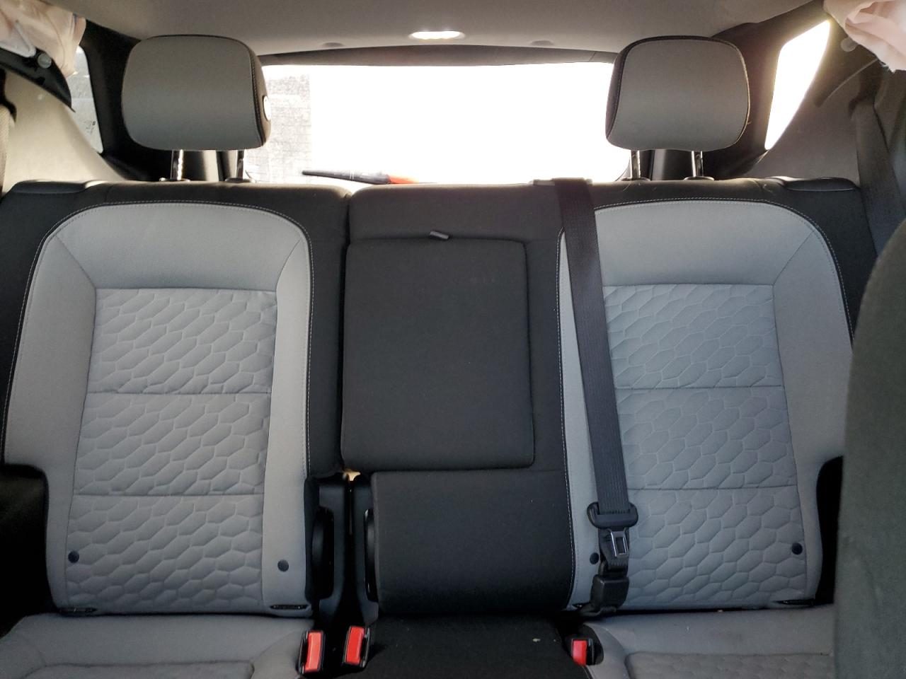 2018 Chevrolet Equinox - Image 10