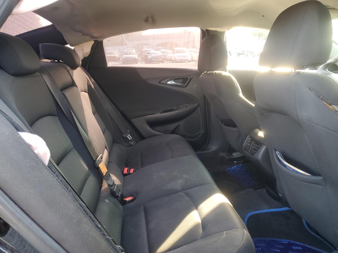 2017 Chevrolet Malibu - Image 10