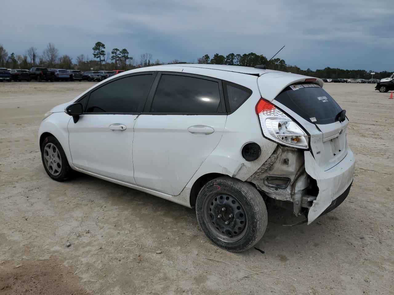 2013 Ford Fiesta - Image 2