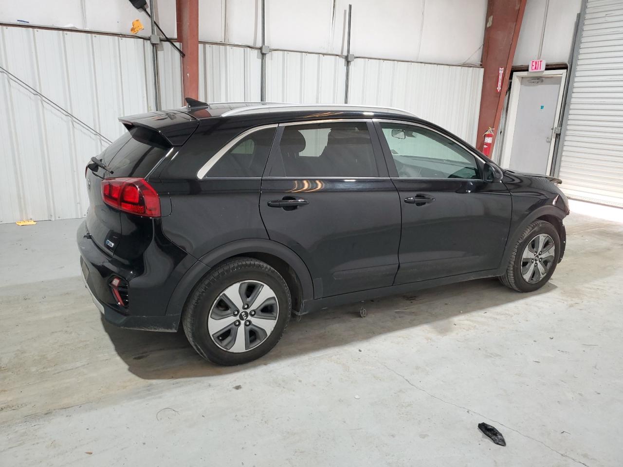 2020 Kia Niro - Image 3