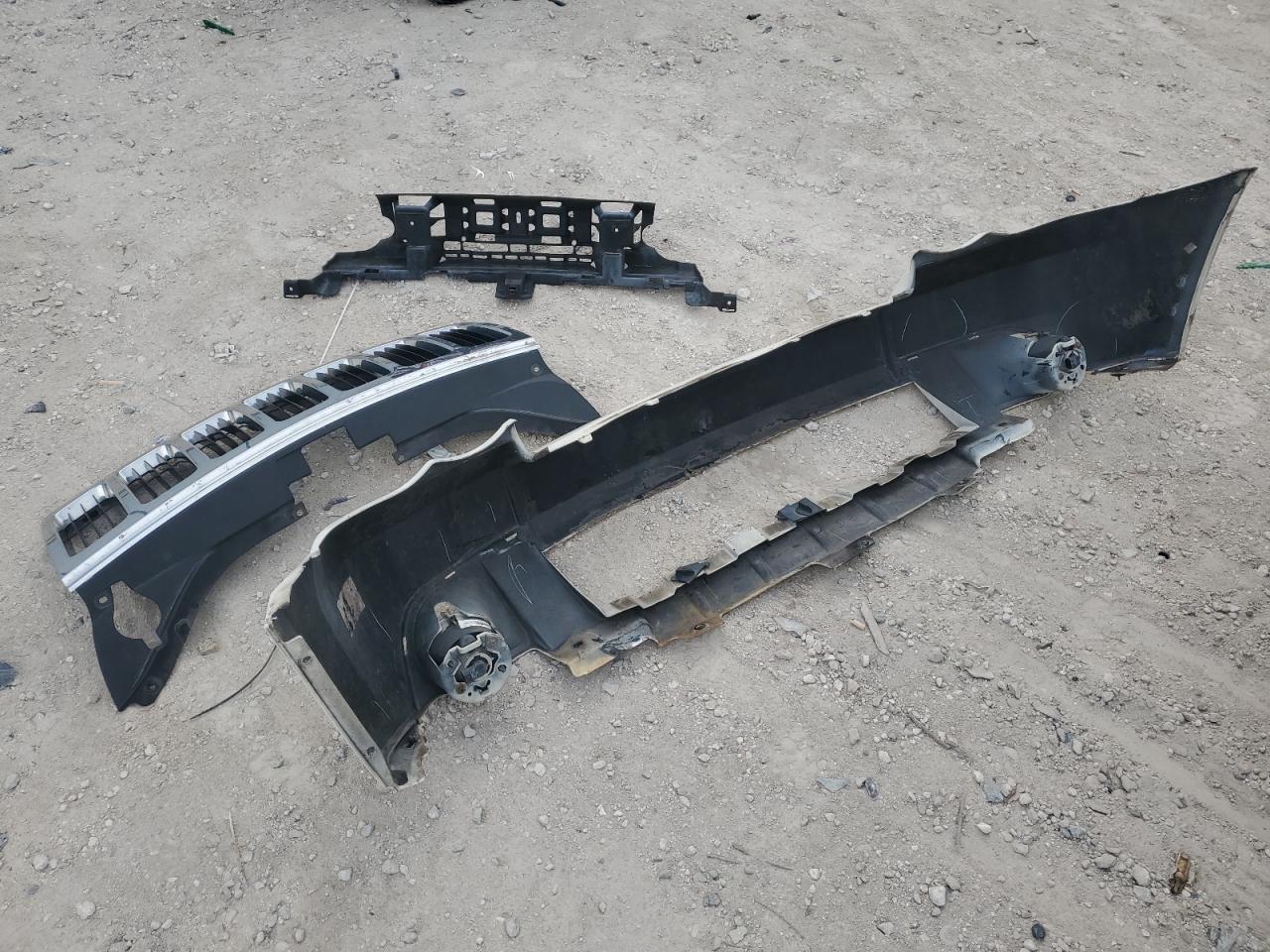 2008 Jeep Grand Cherokee - Image 13