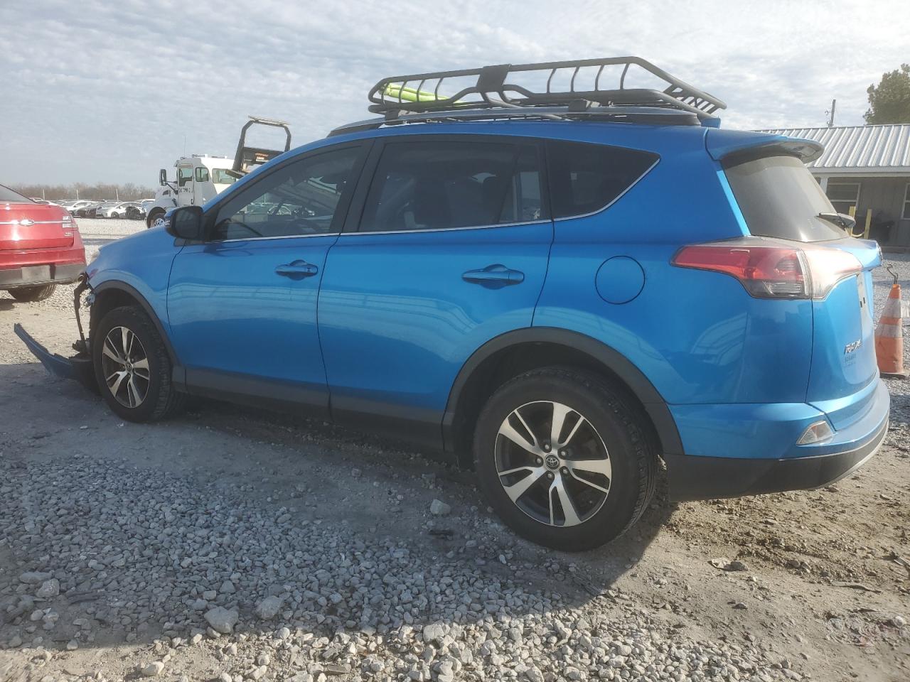 2018 Toyota RAV 4 - Image 2