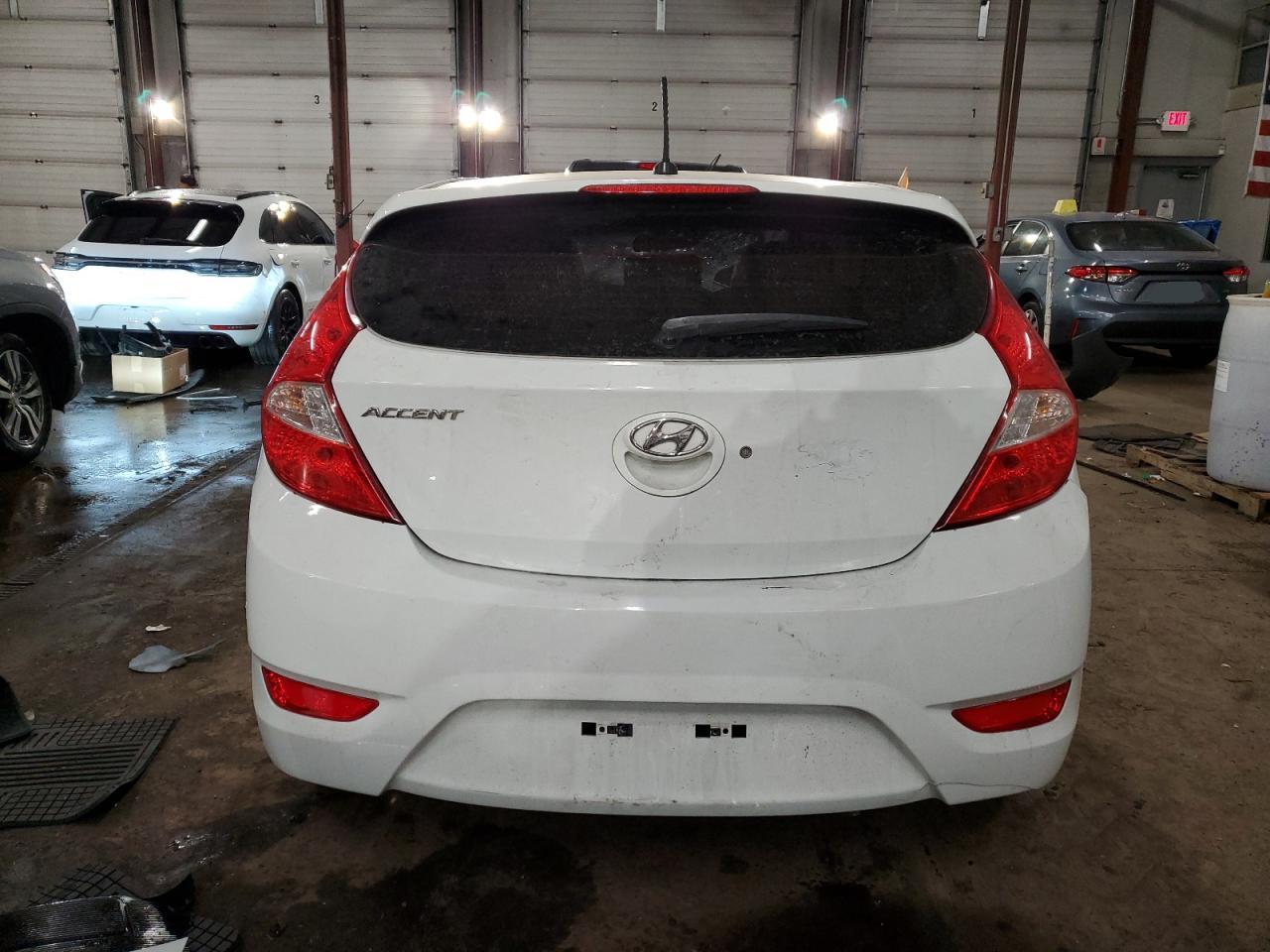 2013 Hyundai Accent - Image 6