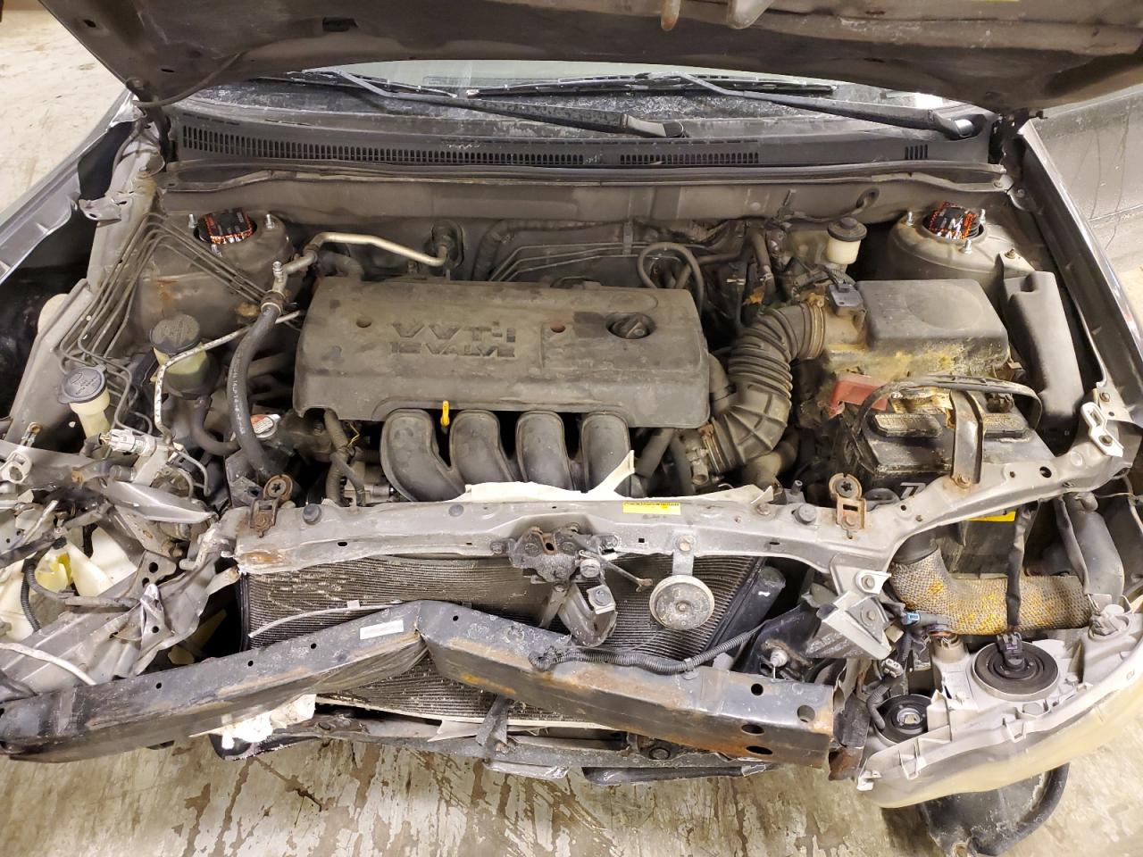 2005 Toyota Corolla - Image 12