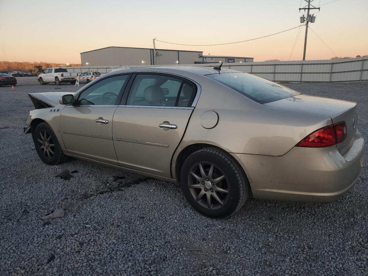2007 Buick Lucerne - Image 2