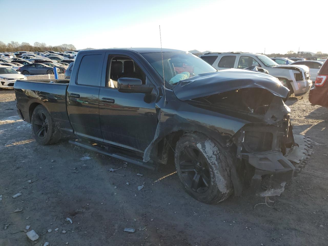 2015 RAM 1500 - Image 4