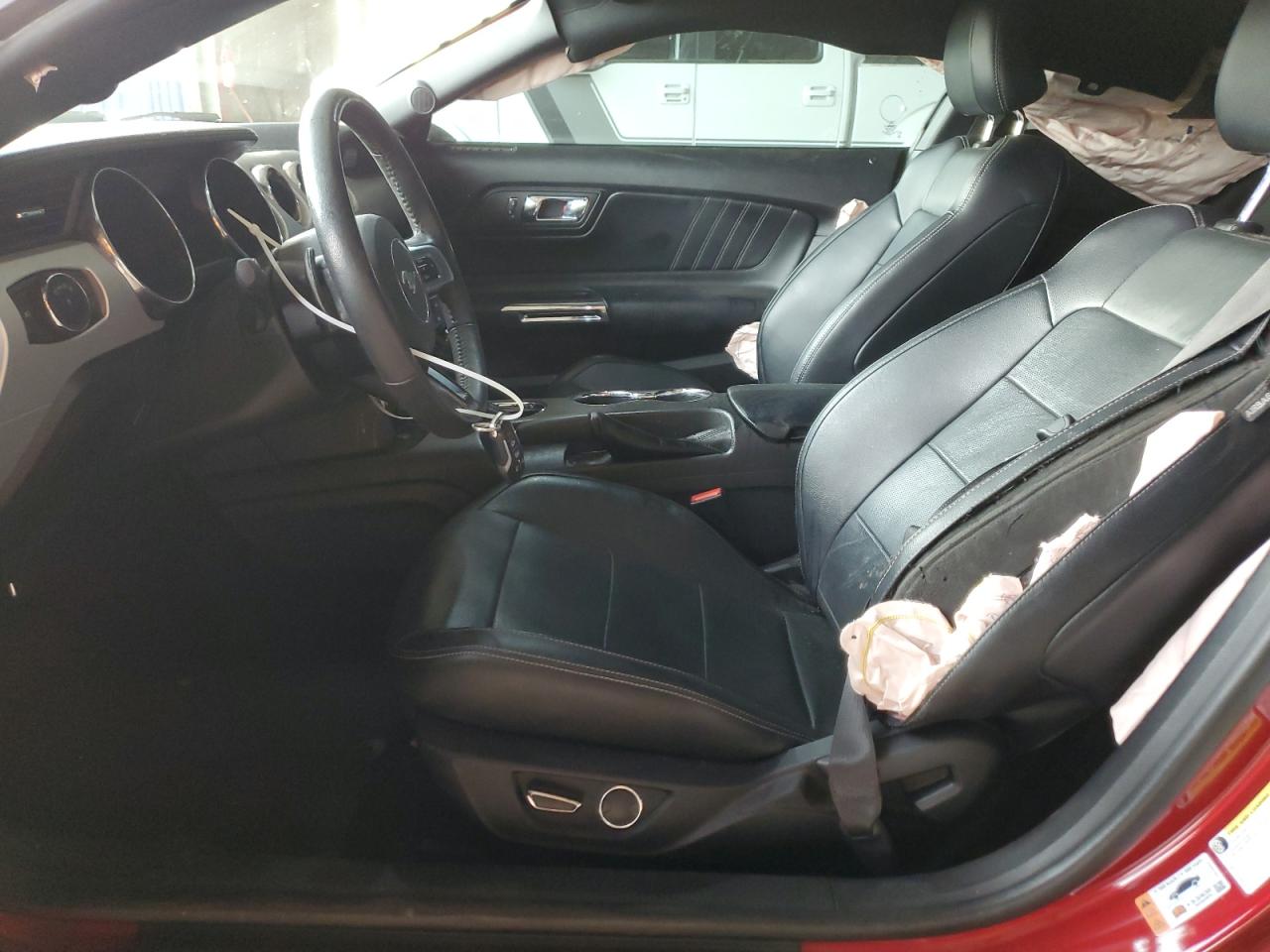 2016 Ford Mustang - Image 7