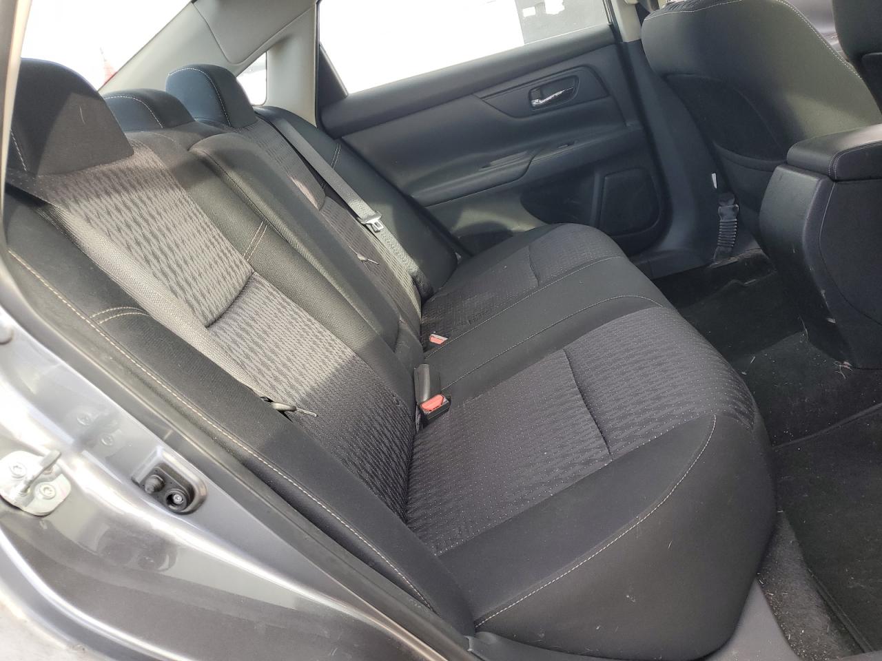 2016 Nissan Altima - Image 10