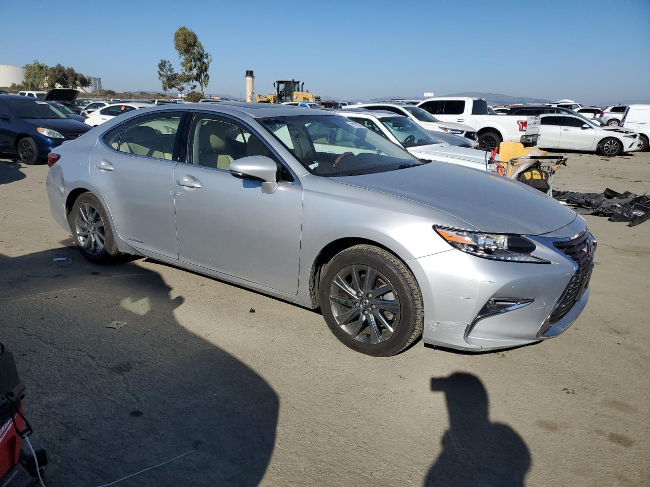 2016 Lexus ES - Image 4