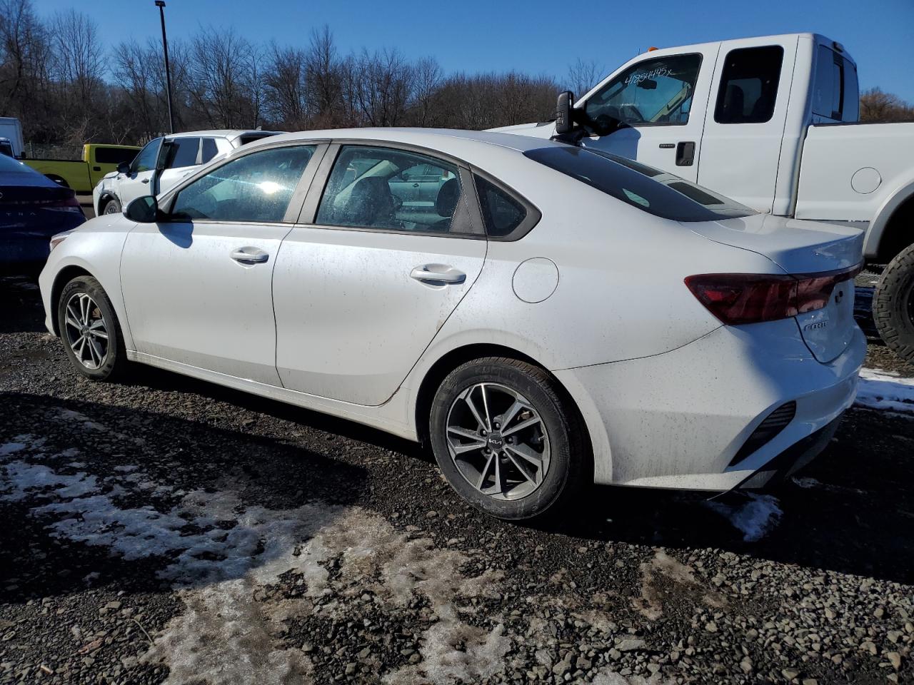 2023 Kia Forte - Image 2